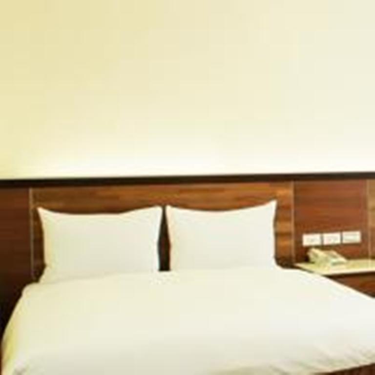 Puyisy Business Hotel Синьчжу Экстерьер фото